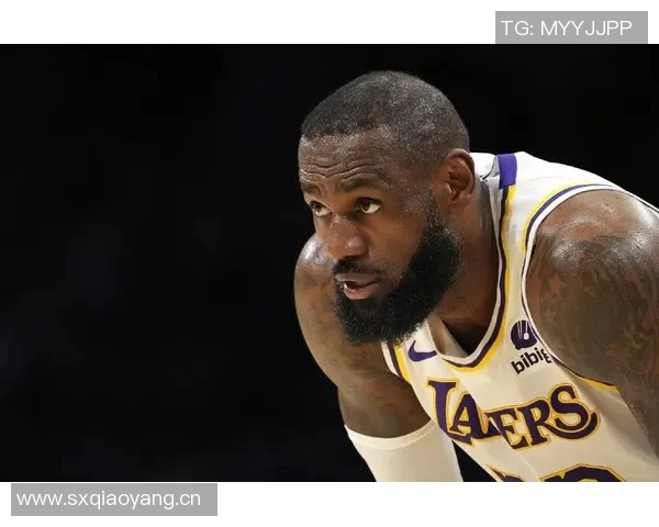 阿里纳斯直言詹姆斯的决定让他成为全民公敌引发热议 阿里纳斯直言詹姆斯的决定让他成为全民公敌引发热议