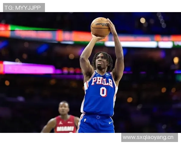 马克西被视为球队核心他的表现赢得全队信任与支持 马克西被视为球队核心他的表现赢得全队信任与支持