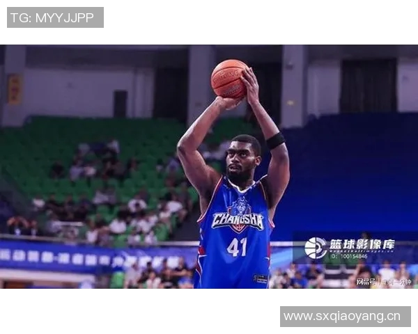 浙江男篮迎新外援布兰登兰道夫助力德甲得分王之路 浙江男篮迎新外援布兰登兰道夫助力德甲得分王之路