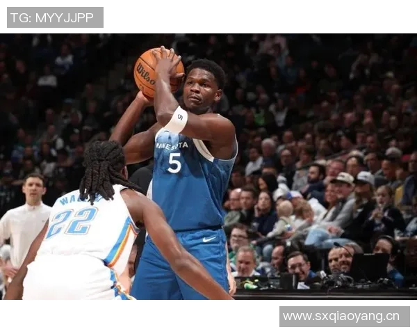 爱德华兹全场41分7篮板关键时刻连得5分助队逆转取胜