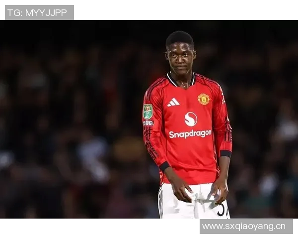 前球探分析曼联冬窗不应放走梅努和齐尔克泽的重要性与价值