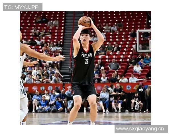 杨瀚森末节表现出色贡献5分4板2助1断正负值1展现锻炼价值 杨瀚森末节表现出色贡献5分4板2助1断正负值1展现锻炼价值