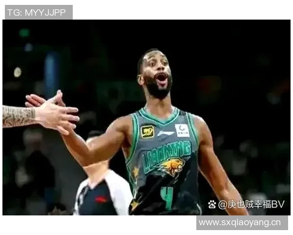 克莱状态低迷半场表现惨淡仅得3分4篮板1助攻