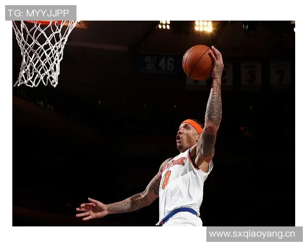 杰伦布朗首节表现起伏明显5投仅1中却抢下7篮板助攻2次失误3次