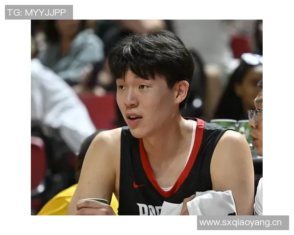 韩乔生评论开拓者末节领先30分杨瀚森迟至最后时刻才登场